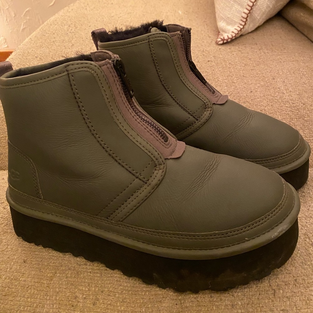 Ugg Neumal Zip Booties